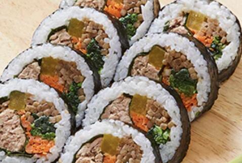 Warm Kimbap (Tuna Mayo)